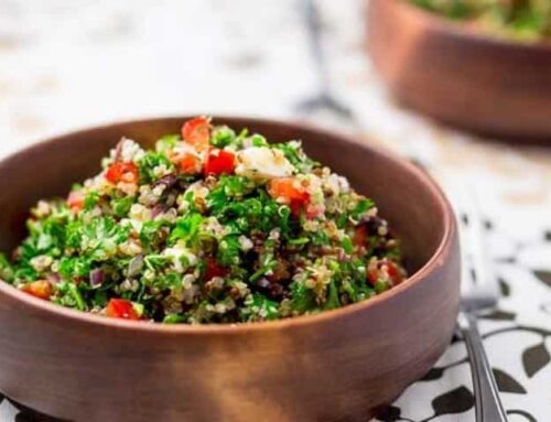 Tabouleh met quinoa en hummus